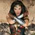 Wonder Woman qui imite Gandalf : Vous ne passerez pas !